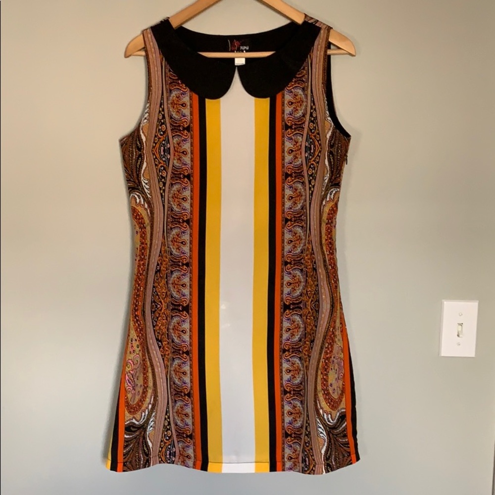 Cute colorful lightweight shift dress. Fully lined